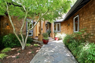 25 Manor Road Kentfield Home for Sale offered by Peter and Karin Narodny with Frank Howard Allen